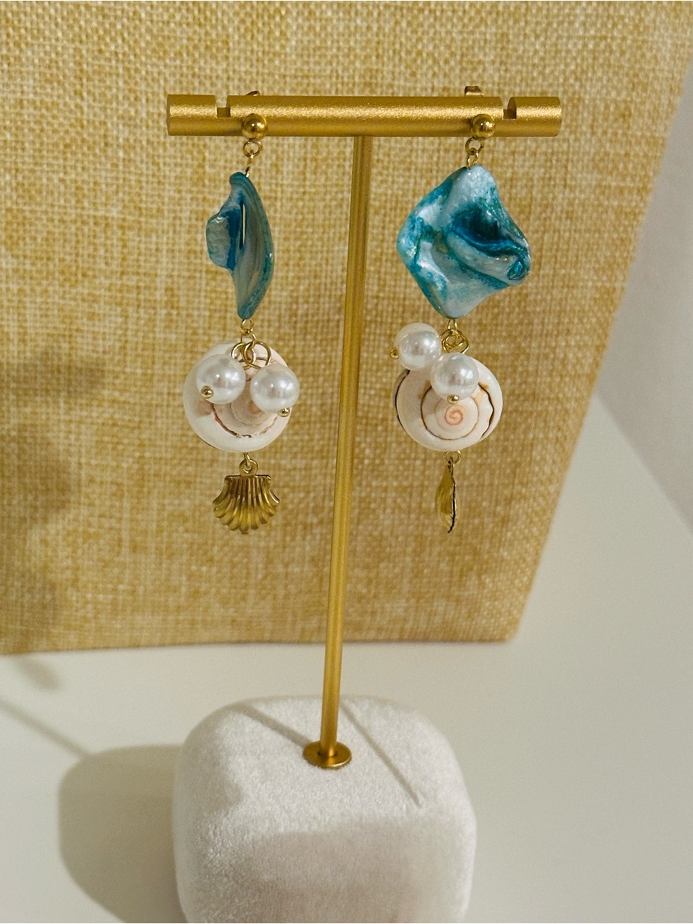 Fashion Jewelry Teal and Pearl Shell Dangle Earrings